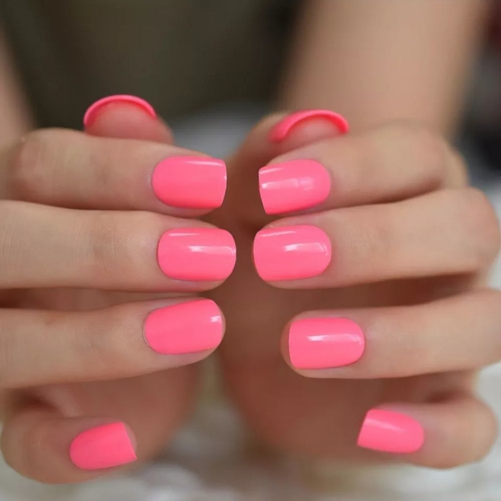 HOT PINK 💅NAILS glue on OR press on W/GLUE+ TABS+ FILE.